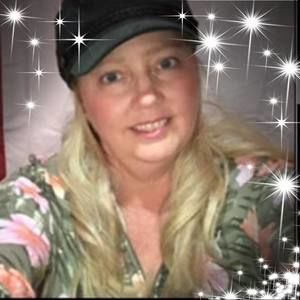 Meet your Posher, Laurie